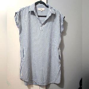 Thread and Supply Tunic with pockets Size Medium